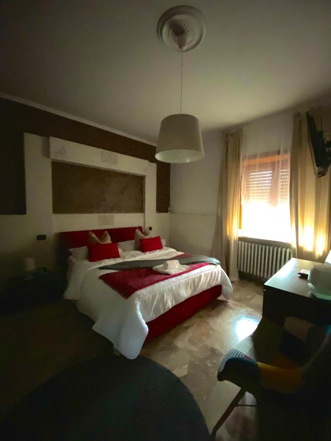 Massa d'Albe B&B Mo•Si المظهر الخارجي الصورة